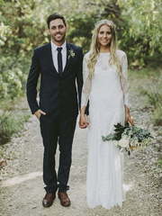 Мягкое платье по фигуре с рукавом и открытой спинкой ida. Силуэт Прямое. Цвет Белый / Молочный. Вид 1