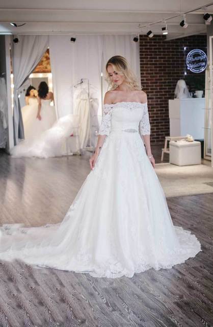 Свадебное платье из кружева с рукавом и сверкающим поясом Novis. Силуэт Пышное. Цвет Белый / Молочный. Вид 4