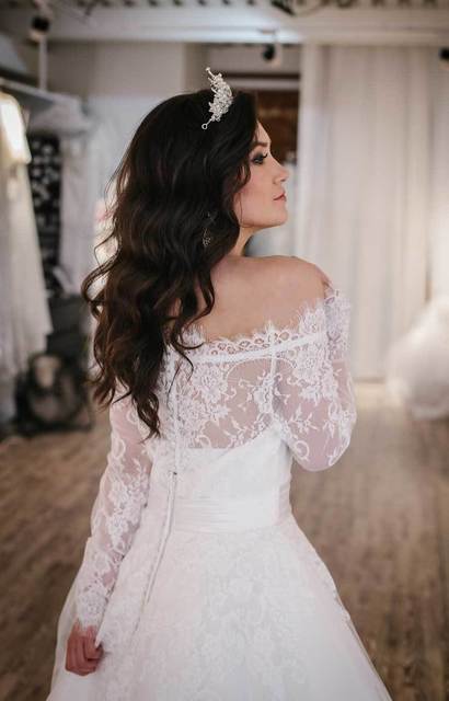 Кружевное свадебное платье с длинным рукавом Nimfa. Силуэт Пышное. Цвет Белый / Молочный. Вид 5