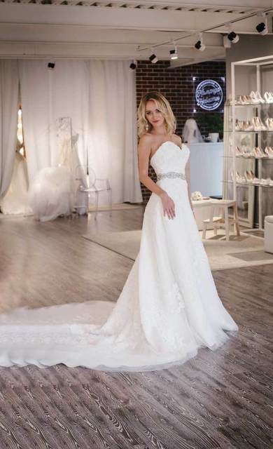 Свадебное платье с декольте по фигуре Lancy. Силуэт А-силуэт. Цвет Белый / Молочный. Вид 3