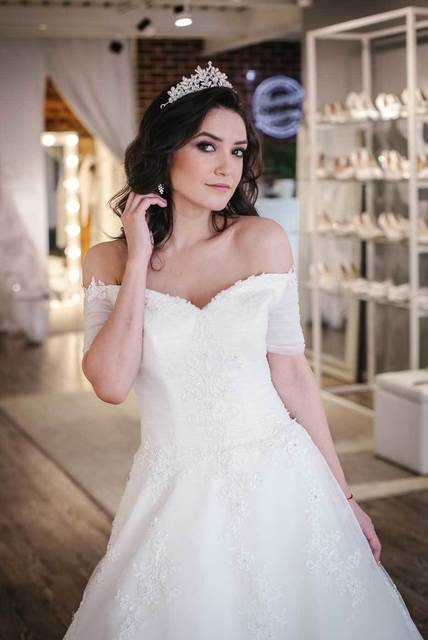 Свадебное платье А-силуэт украшенное жемчугом Altaza. Силуэт Пышное, А-силуэт. Цвет Белый / Молочный. Вид 2