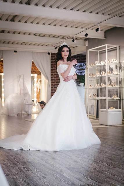 Свадебное платье А-силуэт украшенное жемчугом Altaza. Силуэт Пышное, А-силуэт. Цвет Белый / Молочный. Вид 4