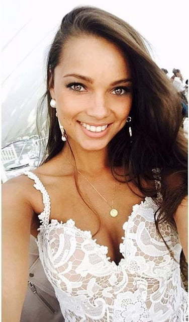 Короткое свадебное платье футляр из кружева Lady Lace. Силуэт Прямое. Цвет Белый / Молочный. Вид 2