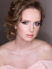 Высокие / Собранные, Пучок от Свадебный стилист Юлия Яковлева 1