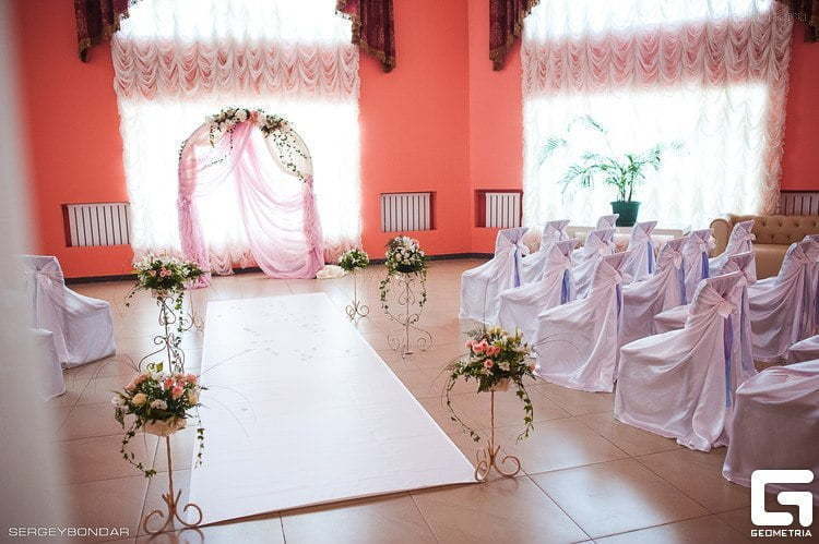 Классика в Выездная регистрация, Ресторан / Банкетный зал от Студия Декора и флористики Jul.i 10