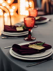 Столы и стулья гостей / Банкет в Рустик от Студия декора и флористики il Fiore Decor 2