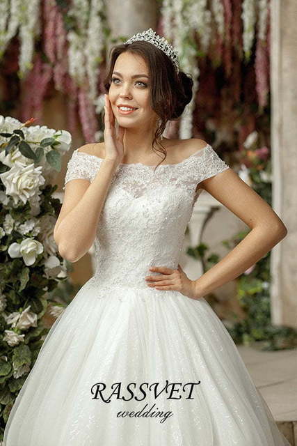 Свадебное платье Николетта. Силуэт Пышное, А-силуэт. Цвет Белый / Молочный. Вид 3