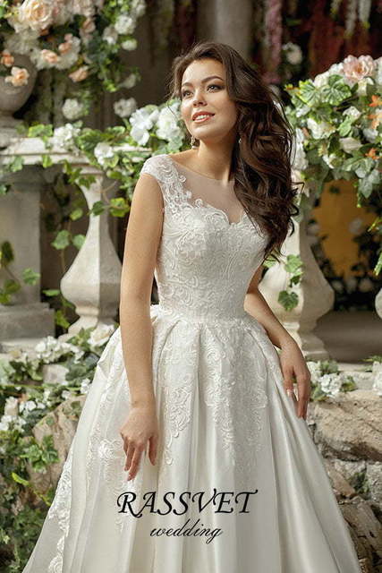 Свадебное платье Виттори. Силуэт А-силуэт. Цвет Белый / Молочный. Вид 3