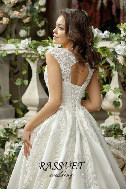 Свадебное платье Виттори. Силуэт А-силуэт. Цвет Белый / Молочный. Вид 4