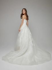 Свадебное платье Santana. Силуэт А-силуэт. Цвет Айвори / Капучино. Вид 2