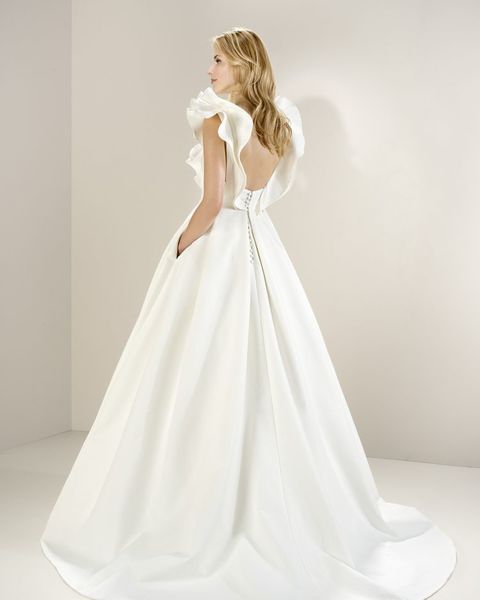 Свадебное платье 8042. Силуэт А-силуэт. Цвет Айвори / Капучино. Вид 2