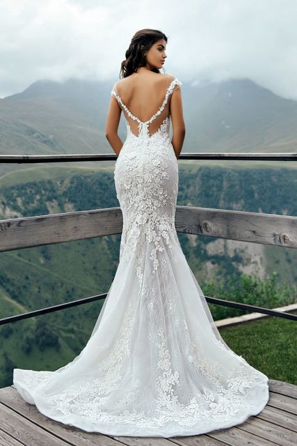 Свадебное платье 8481. Силуэт Рыбка. Цвет Айвори / Капучино. Вид 2