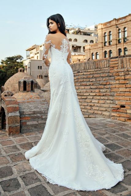 Свадебное платье 4281. Силуэт Рыбка. Цвет Айвори / Капучино. Вид 2