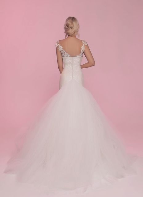 Свадебное платье Umberta. Силуэт Рыбка. Цвет Айвори / Капучино. Вид 2