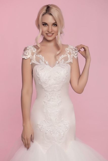 Свадебное платье Umberta. Силуэт Рыбка. Цвет Айвори / Капучино. Вид 3