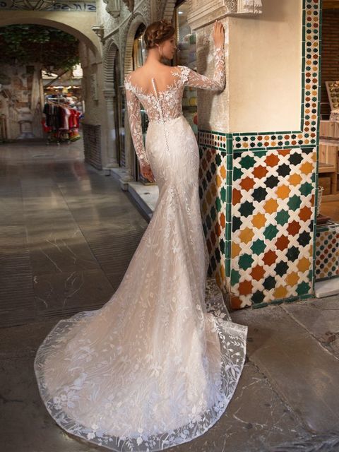 Свадебное платье 8114. Силуэт Рыбка. Цвет Айвори / Капучино. Вид 2