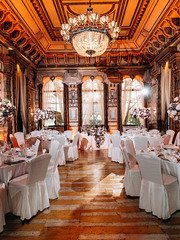 Столы и стулья гостей / Банкет в Шебби шик, Классика от DecoVibes мастерская декора и флористики 1