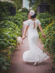 С аксессуарами / Цветами / Фатой от Стилист-визажист Ирина Алексеева 2