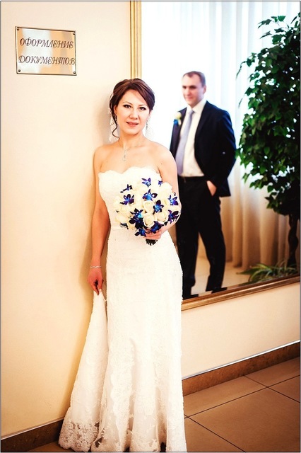 Высокие / Собранные, С аксессуарами / Цветами / Фатой, Пучок от Стилист-визажист Ирина Алексеева 2