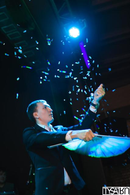 Фото: Мастер зрелищных иллюзий Сергей Войнов на свадьбу от Мастер зрелищных иллюзий Сергей Войнов 4