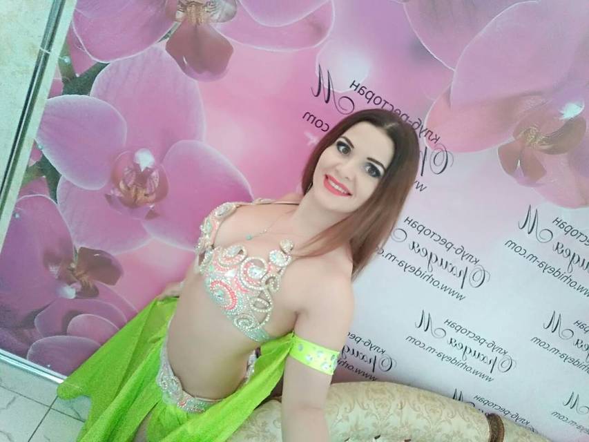 Классический танец живота и танцы с аксессуарами на свадьбу от Мулаткашоу 5