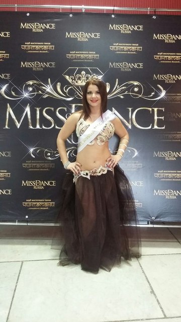 Классический танец живота и танцы с аксессуарами на свадьбу от Мулаткашоу 6