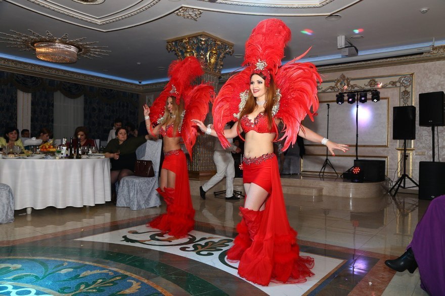 Выступление дуэтом на свадьбу от Мулаткашоу 5