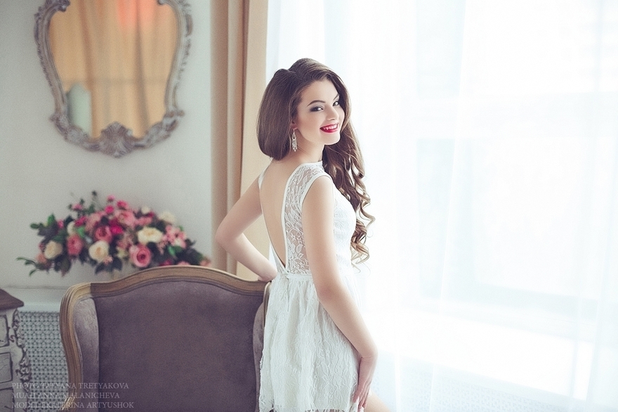 Распущенные, Локоны / Локоны на один бок от Свадебный стилист-визажист Анна Маланичева 5