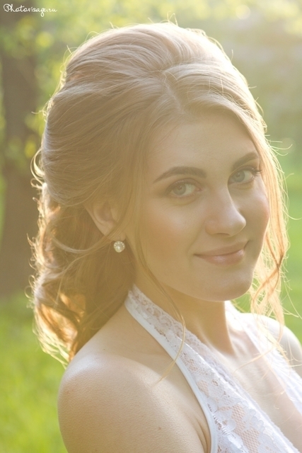 Высокие / Собранные, В греческом стиле, С плетением от Свадебный стилист-визажист Анна Маланичева 4