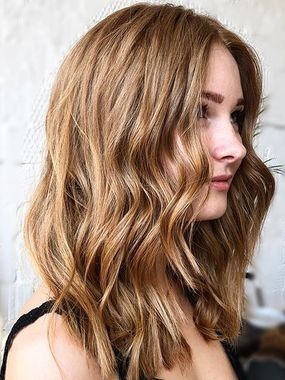 Волны, Локоны / Локоны на один бок, Распущенные от Свадебный стилист Yanabeautym 1