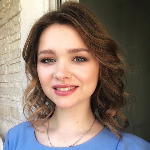 Распущенные, Волны, Локоны / Локоны на один бок от Свадебный стилист Yanabeautym 2