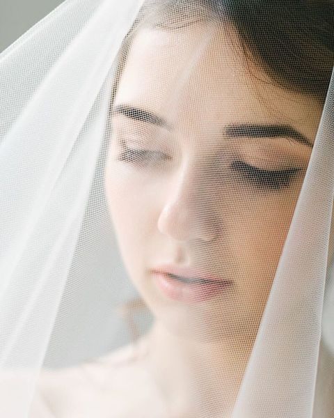 Высокие / Собранные, С аксессуарами / Цветами / Фатой, Пучок от Свадебный стилист Yanabeautym 3