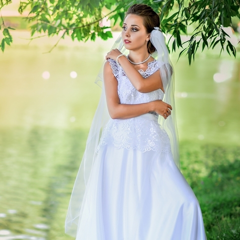 Свадебное платье с кружевом. Силуэт А-силуэт. Цвет Белый / Молочный. Вид 2