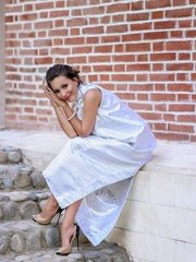 Свадебное платье из парчи. Силуэт Прямое. Цвет Белый / Молочный. Вид 2