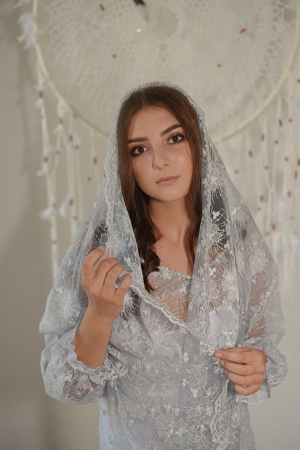 Свадебное платье из кружева. Силуэт Прямое. Цвет Пепельный / Металлик. Вид 4