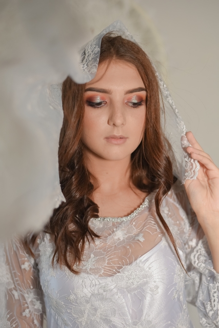 Свадебное платье из кружева. Силуэт Прямое. Цвет Пепельный / Металлик. Вид 5