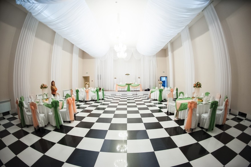 Классика в Ресторан / Банкетный зал от Салон цветов МАК 3