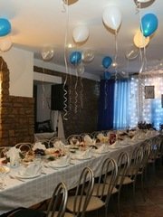 Президиум / Стол молодоженов, Задник за молодоженами в Классика от Салон цветов МАК 2