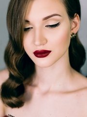 Волны, Локоны / Локоны на один бок от Свадебный стилист-визажист Лидия Большакова 1