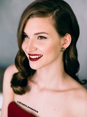 Волны, Локоны / Локоны на один бок от Свадебный стилист-визажист Лидия Большакова 2