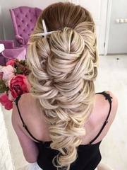 В греческом стиле, Локоны / Локоны на один бок от Свадебный стилист-визажист Лидия Большакова 1