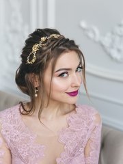 Высокие / Собранные, Пучок, С аксессуарами / Цветами / Фатой от Свадебный стилист-визажист Лидия Большакова 1