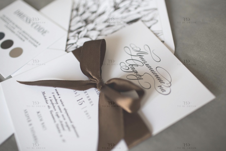 Прямоугольные / Квадратные Свадебное пригласительное Классика с лентой от Студия дизайна и каллиграфии To Be Dream 2