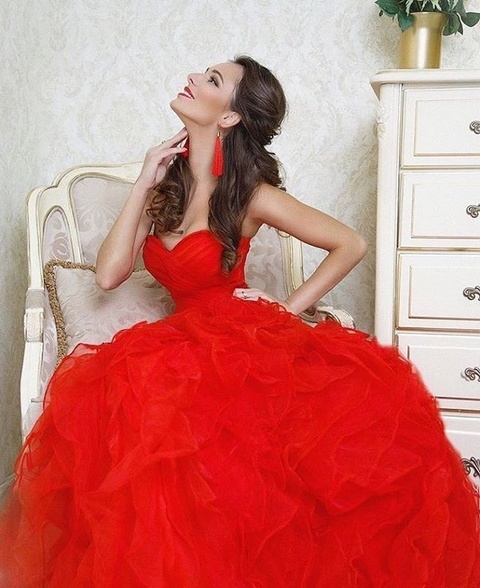 Высокие / Собранные, Локоны / Локоны на один бок от Свадебный стилист-визажист Астхик Абнусян 2