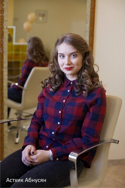 В греческом стиле, Локоны / Локоны на один бок, Распущенные от Свадебный стилист-визажист Астхик Абнусян 1
