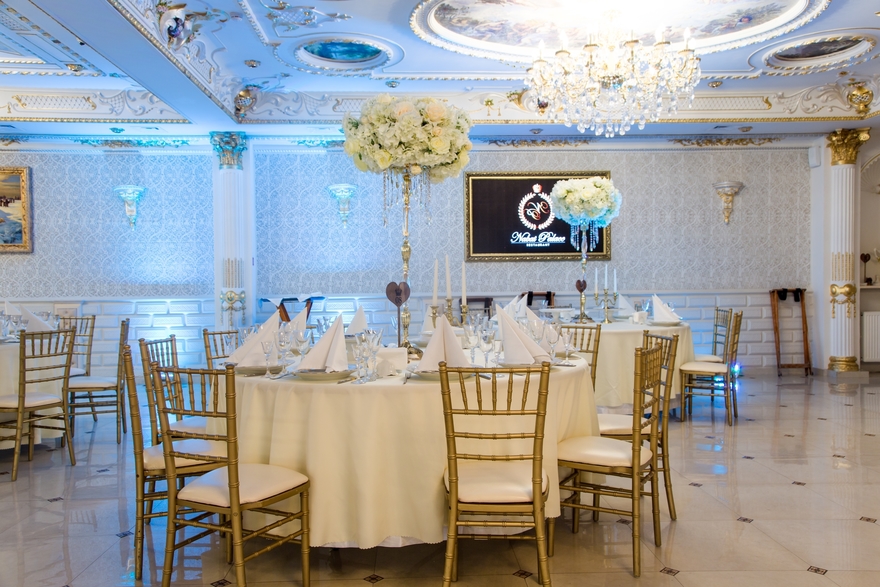 Классика в Ресторан / Банкетный зал от Студия декора и флористики Mazurdecor 3