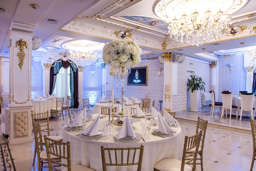 Классика в Ресторан / Банкетный зал от Студия декора и флористики Mazurdecor 4
