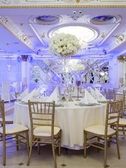 Столы и стулья гостей / Банкет в Классика от Студия декора и флористики Mazurdecor 2
