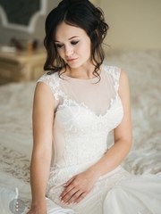 Высокие / Собранные, Пучок от Свадебный стилист-визажист Алёна Рей 1