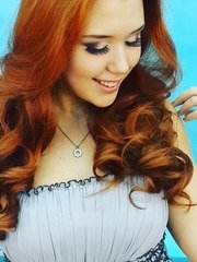 Локоны / Локоны на один бок, Распущенные от Свадебный стилист-визажист Алёна Рей 1